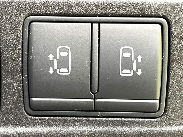 セレナ1.2 e-POWER ハイウェイスターV アーバンクロム