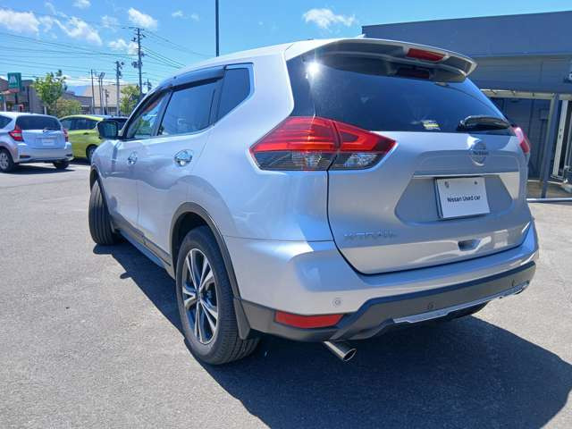 エクストレイル2.0 20Xi 4WD