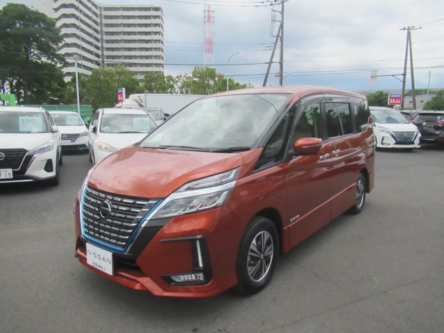 セレナ1.2 e-POWER ハイウェイスターV