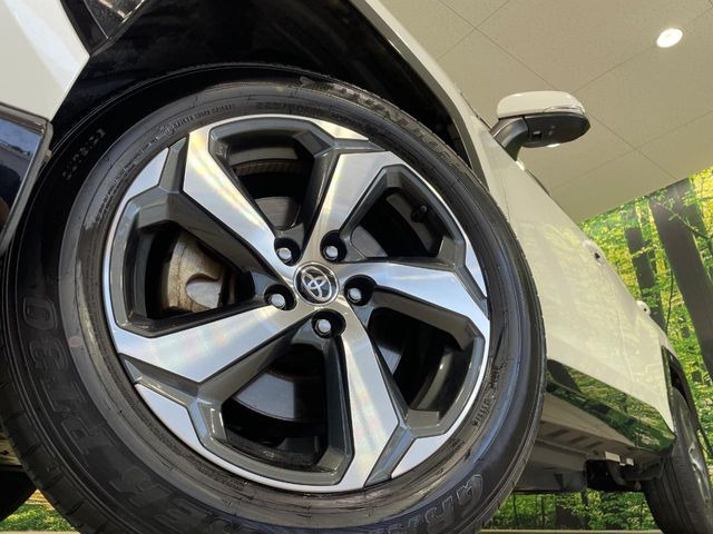 �y����18�C���`�A���~�z�C�[���z�O�ςɃ}�b�`���������A���~�z�C�[���𑕒����Ă���܂��B�e��ЊO�A���~�z�C�[����A�X�^�b�h���X�^�C�����戵�����Ă���܂��B���񂲑��k����������