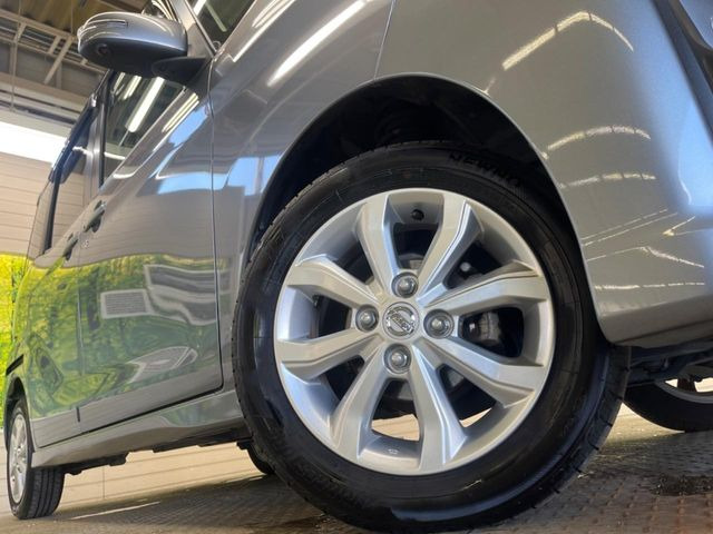�y����14�C���`�A���~�z�C�[���z�O�ςɃ}�b�`���������A���~�z�C�[���𑕒����Ă���܂��B�e��ЊO�A���~�z�C�[����A�X�^�b�h���X�^�C�����戵�����Ă���܂��B���񂲑��k����������