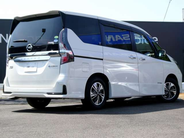 セレナ1.2 e-POWER ハイウェイスターV