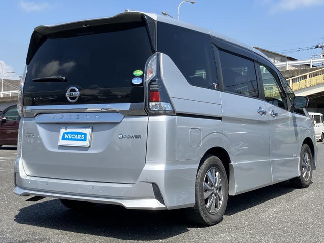 セレナ1.2 e-POWER ハイウェイスターV