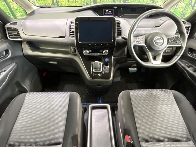 セレナ1.2 e-POWER ハイウェイスターV