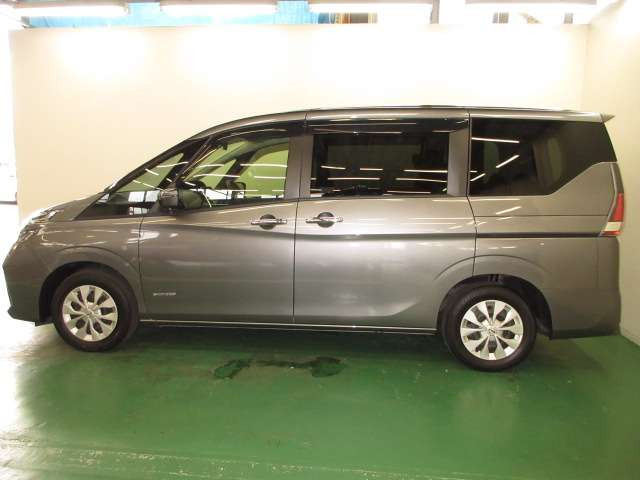 セレナ2.0 XV