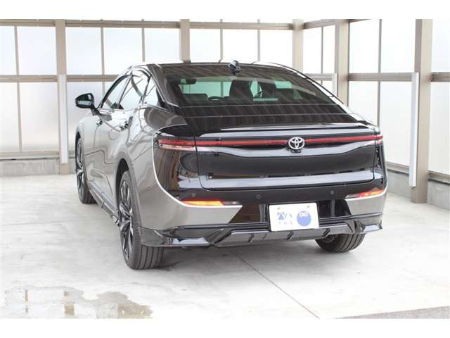 クラウンクロスオーバー2.4 RS E-Four advanced 4WD