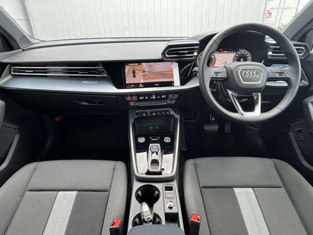 A3セダン30 TFSI アドバンスド