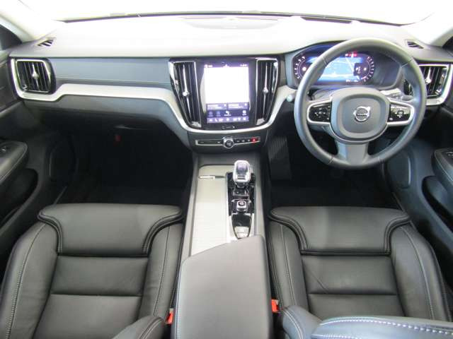V60アルティメット B4 ダーク エディション