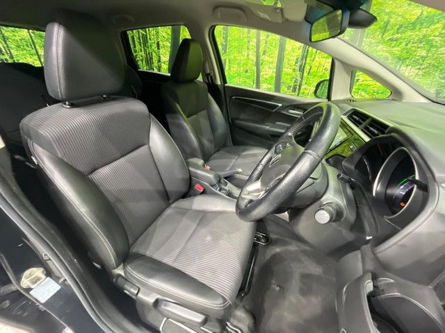 �^�]�Ȃ܂��ɂ͏\���ȃX�y�[�X������A�啿�ȕ��ł��������^�]���Ă�����������ł��B