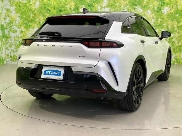 クラウンスポーツ2.5 Z E-Four 4WD