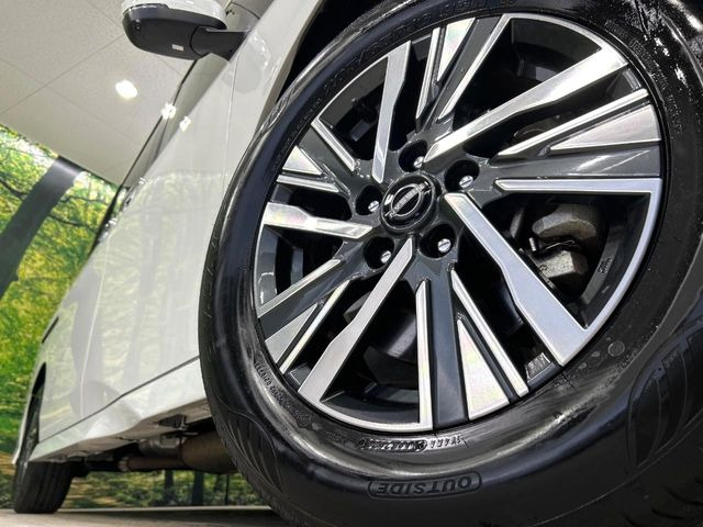 �y����16�C���`�A���~�z�C�[���z�O�ςɃ}�b�`���������A���~�z�C�[���𑕒����Ă���܂��B�e��ЊO�A���~�z�C�[����A�X�^�b�h���X�^�C�����戵�����Ă���܂��B���񂲑��k����������