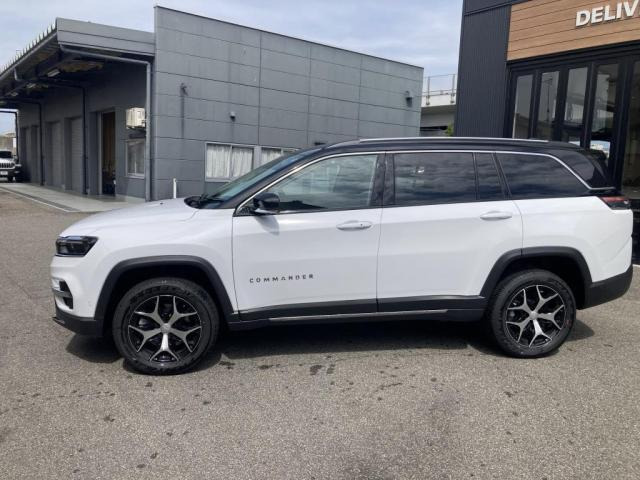 コマンダー2.0 リミテッド ディーゼル 4WD