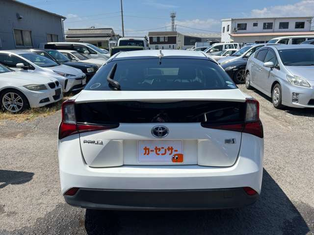 プリウス1.8 S