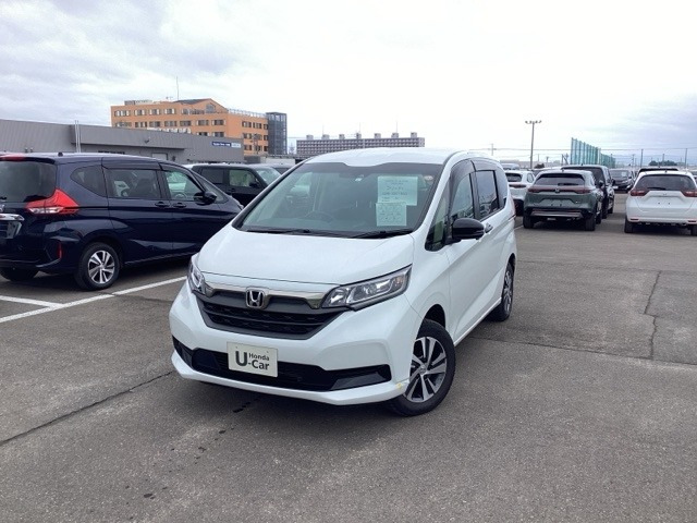 フリード+1.5 G ブラックスタイル 4WD