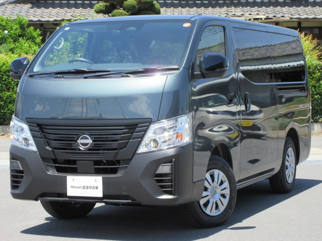 キャラバン2.4 プレミアム GX ロング アウトドア ブラックエディション ディーゼル 4WD
