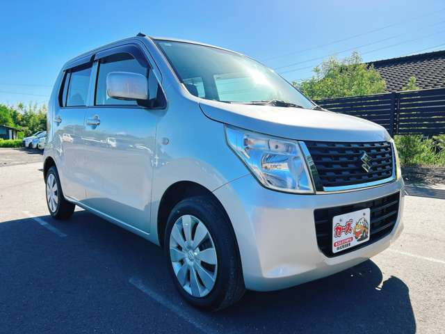 お客様のご予算帯に合わせたお車を常時100台以上取り揃えています!当社のスタッフがお客様のお車選びをしっかりサポートしご提案させていただきます!
