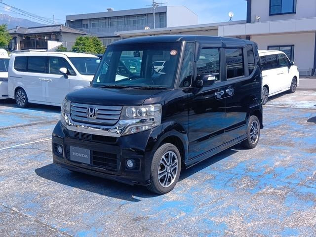 N-BOXカスタムG SSパッケージ 4WD
