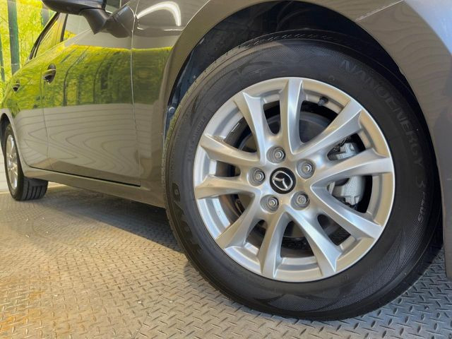 �y����16�C���`�A���~�z�C�[���z�O�ςɃ}�b�`���������A���~�z�C�[���𑕒����Ă���܂��B�e��ЊO�A���~�z�C�[����A�X�^�b�h���X�^�C�����戵�����Ă���܂��B���񂲑��k����������
