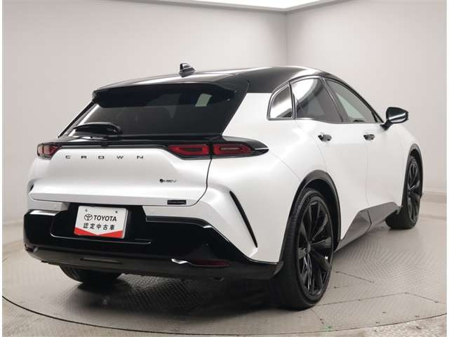 クラウンスポーツ2.5 Z E-Four 4WD