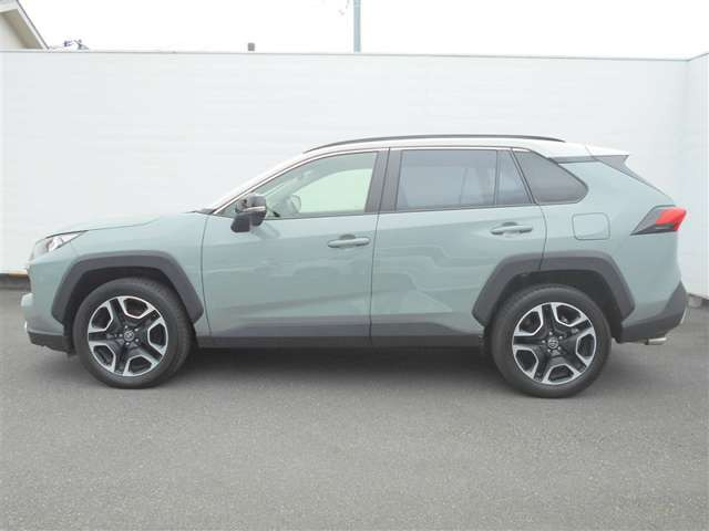RAV42.0 アドベンチャー 4WD