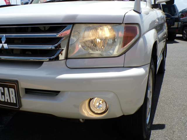 �N���J��SUV�̂ق��ɂ��A���t�@�[�h�E�G���O�����h�E�Z���i�E�X�e�b�v���S���E���H�N�V�[�E���F���t�@�C�A�E�I�f�b�Z�C�E�A���Ԃ��|���V�F�J�C�G�� �~�j�N���X�I�[�o�[�I�[��4 �L���v�e�B�o���݌ɂ��Ă���܂�
