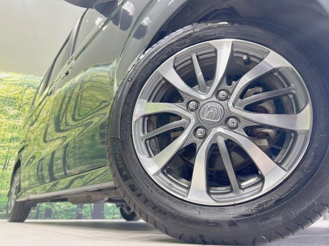 �y����14�C���`�A���~�z�C�[���z�O�ςɃ}�b�`���������A���~�z�C�[���𑕒����Ă���܂��B�e��ЊO�A���~�z�C�[����A�X�^�b�h���X�^�C�����戵�����Ă���܂��B���񂲑��k����������