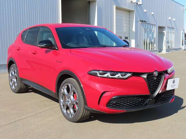 トナーレプラグインハイブリッド Q4 ヴェローチェ 4WD