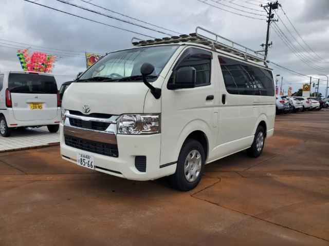 ハイエースバン2.8 DX ロング ディーゼル 4WD
