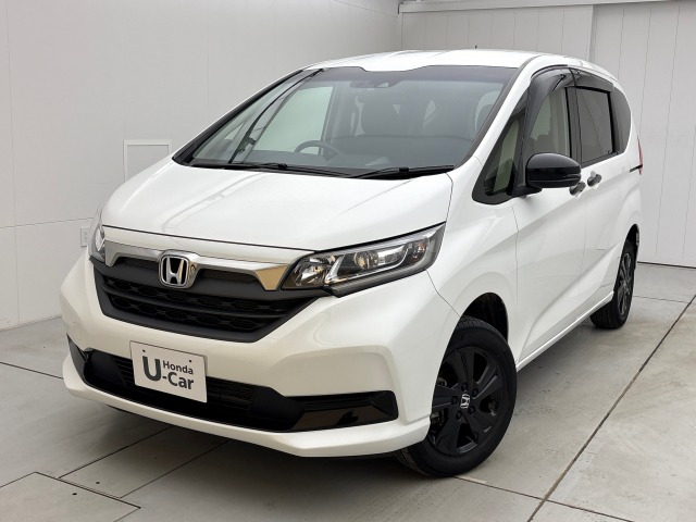 フリード+1.5 G ブラックスタイル 4WD