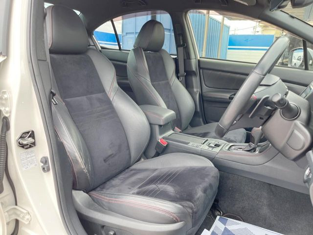 �y�n�[�t���U�[�V�[�g�z�������ƍ���S�n�𗼗������l�C�̃V�[�g���w�ʁE���ʂ̃t�@�u���b�N�f�ނ́A�ʋC���̗ǂ��⊊��ɂ����ɗD��Ă��܂��B�C���╞���ɍ��E���ꂸ���K�ɂ���肢�������܂��B