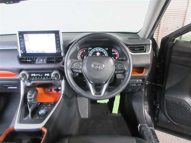 RAV42.0 アドベンチャー 4WD