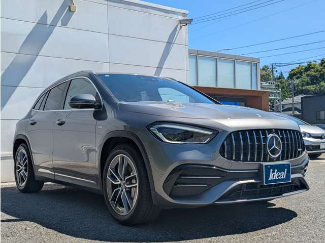 GLAクラスAMG GLA35 4マチック 4WD