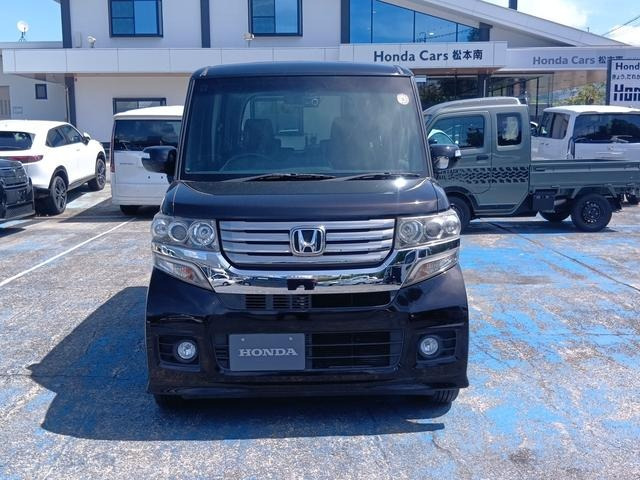 N-BOXカスタムG SSパッケージ 4WD