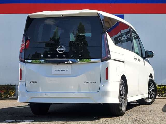 セレナ1.4 e-POWER ハイウェイスターV