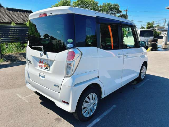 お客様のご予算帯に合わせたお車を常時100台以上取り揃えています!当社のスタッフがお客様のお車選びをしっかりサポートしご提案させていただきます!