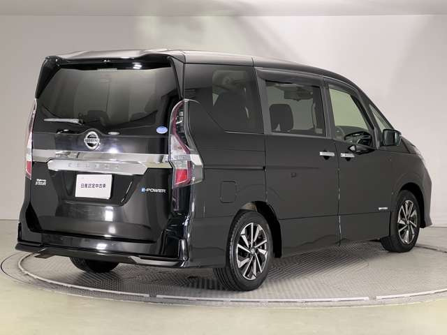 セレナ1.2 e-POWER ハイウェイスターV