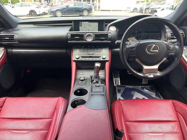 RC200t Fスポーツ