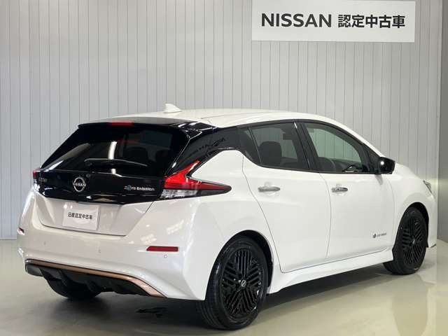 リーフX Vセレクション 90周年記念車