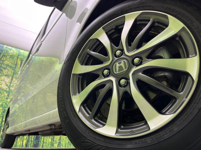 �y����14�C���`�A���~�z�C�[���z�O�ςɃ}�b�`���������A���~�z�C�[���𑕒����Ă���܂��B�e��ЊO�A���~�z�C�[����A�X�^�b�h���X�^�C�����戵�����Ă���܂��B���񂲑��k����������