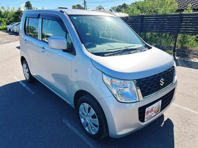 お客様のご予算帯に合わせたお車を常時100台以上取り揃えています!当社のスタッフがお客様のお車選びをしっかりサポートしご提案させていただきます!
