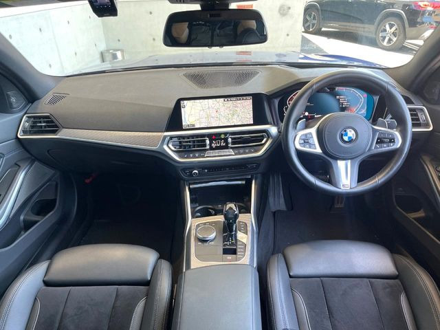 3シリーズセダン320i Mスポーツ