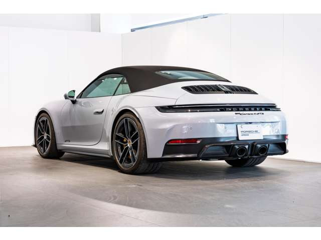 911カブリオレカレラ4 GTS PDK 4WD