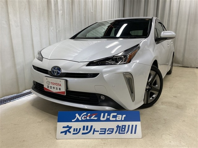 プリウス1.8 A プレミアム ツーリングセレクション E-Four 4WD