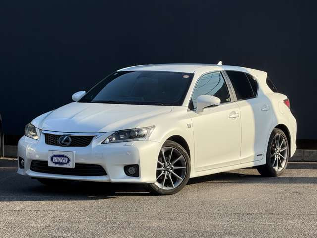 CT200h Fスポーツ