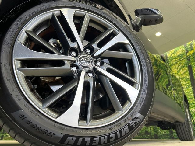 �y����18�C���`�A���~�z�C�[���z�O�ςɃ}�b�`���������A���~�z�C�[���𑕒����Ă���܂��B�e��ЊO�A���~�z�C�[����A�X�^�b�h���X�^�C�����戵�����Ă���܂��B���񂲑��k����������