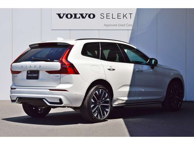 XC60ウルトラ T6 AWD プラグイン ハイブリッド 4WD