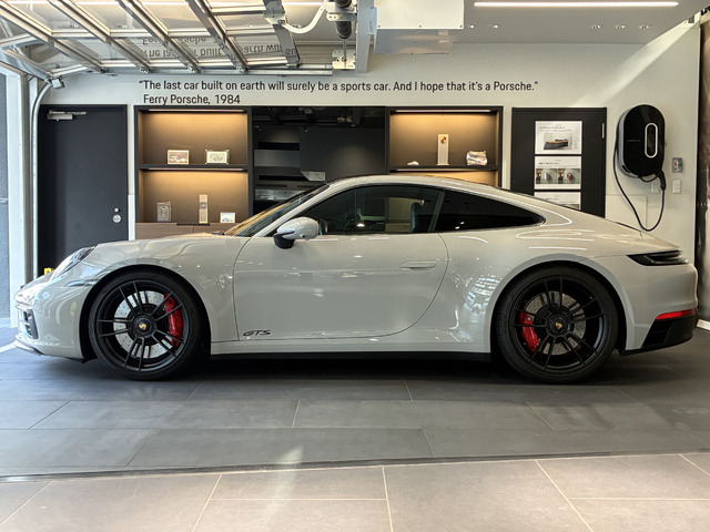 911カレラ GTS PDK