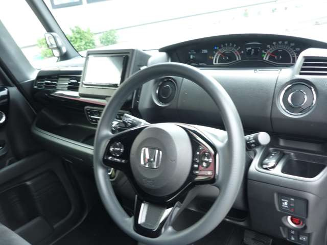N-BOXカスタムL 4WD