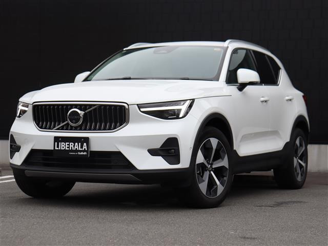 XC40ウルトラ B4 AWD 4WD