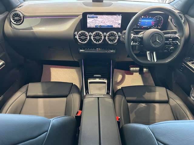 GLAクラスGLA200 d 4マチック アーバン スターズ 4WD